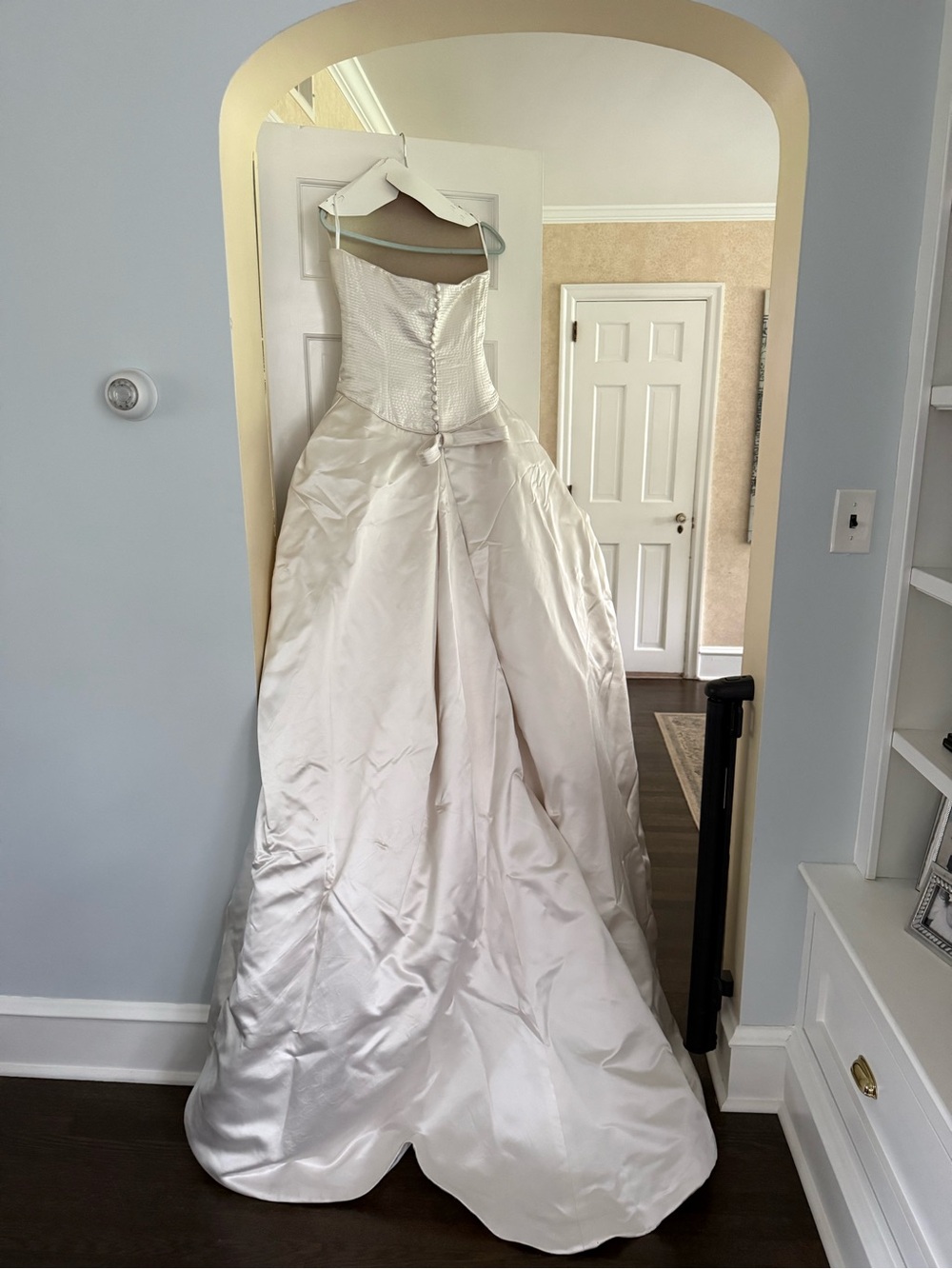 Vintage Peter Langner Wedding Dress + Veil 🤍 - Picture 8 of 14